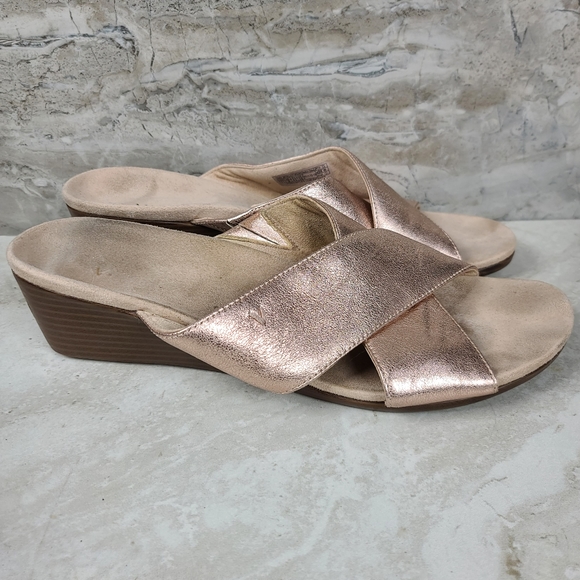 Vionic KARA Rose Gold Metallic Leather Cross-Band Demi-Wedge Sandals 11 - Picture 2 of 9